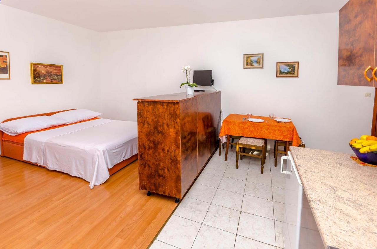 טרוגיר Apartments Tomislav מראה חיצוני תמונה