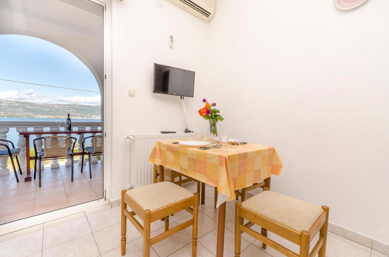 טרוגיר Apartments Tomislav מראה חיצוני תמונה