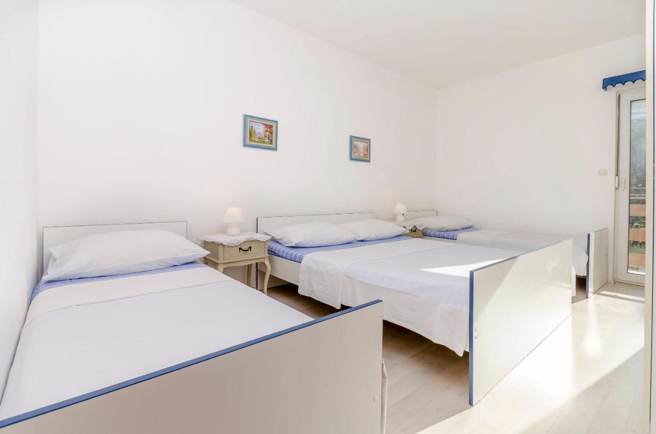 טרוגיר Apartments Tomislav מראה חיצוני תמונה